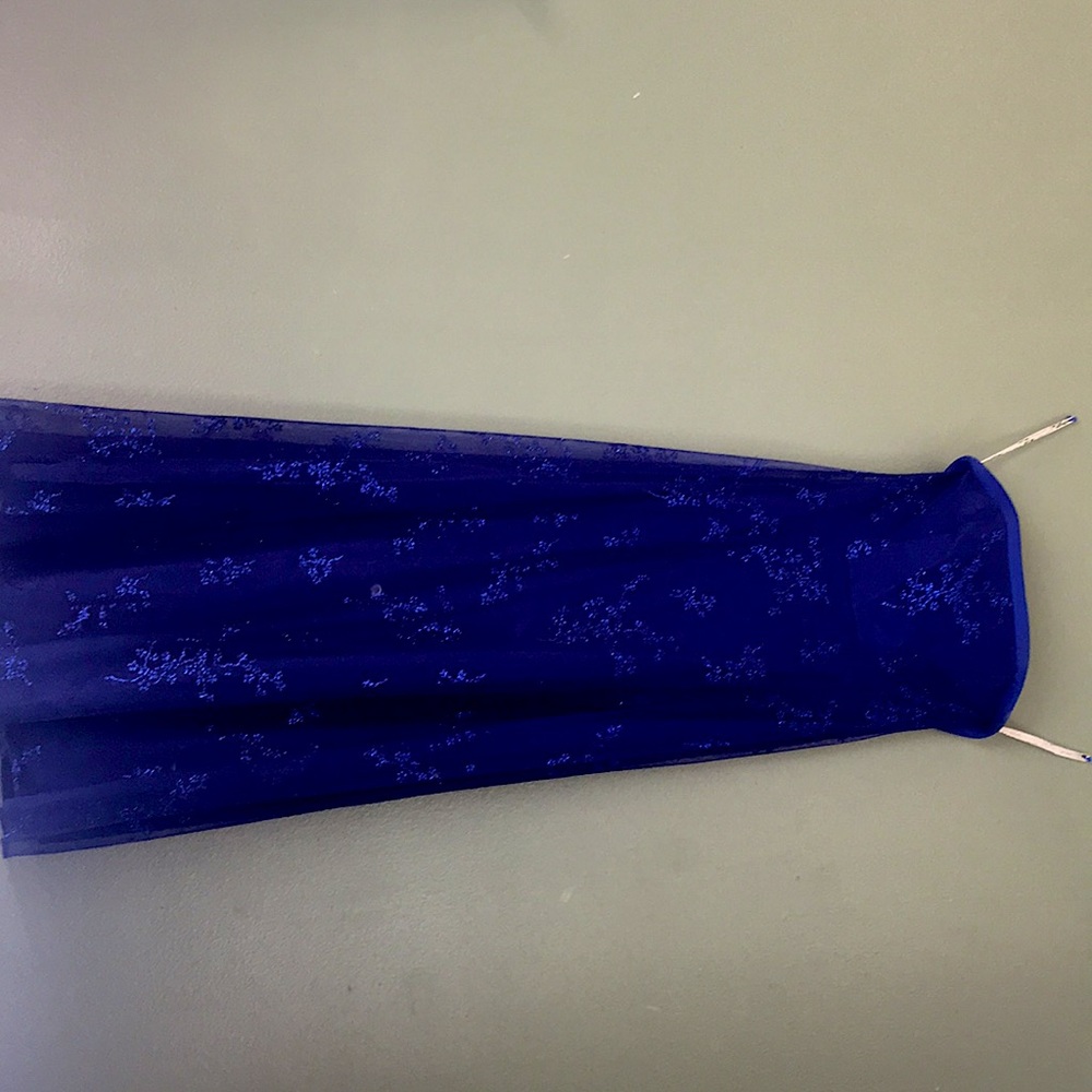 Selling a Royal blue strapless long dress